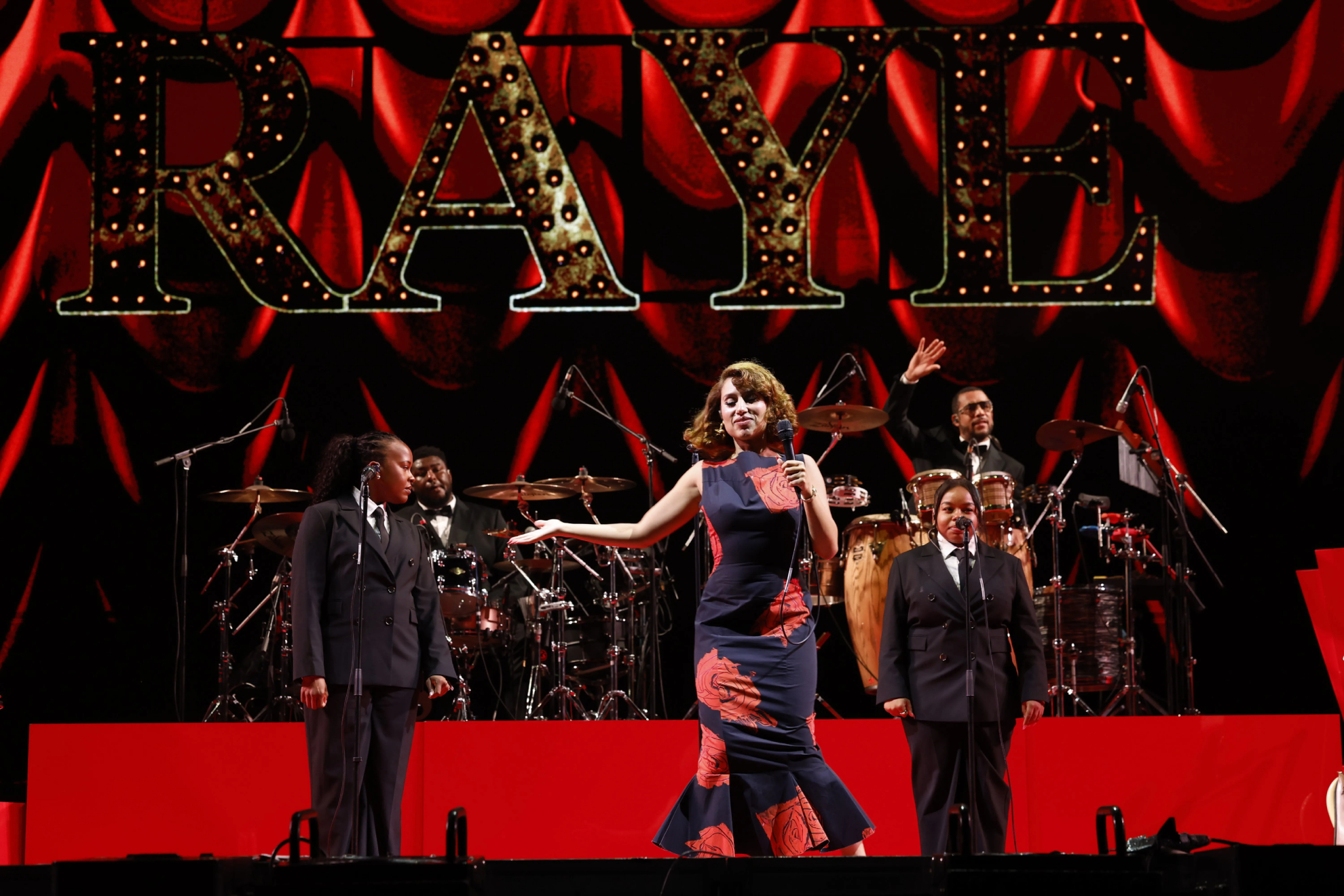 Raye visita España en una única fecha: hazte con tu entrada y escucha en directo ‘Where is my husband’