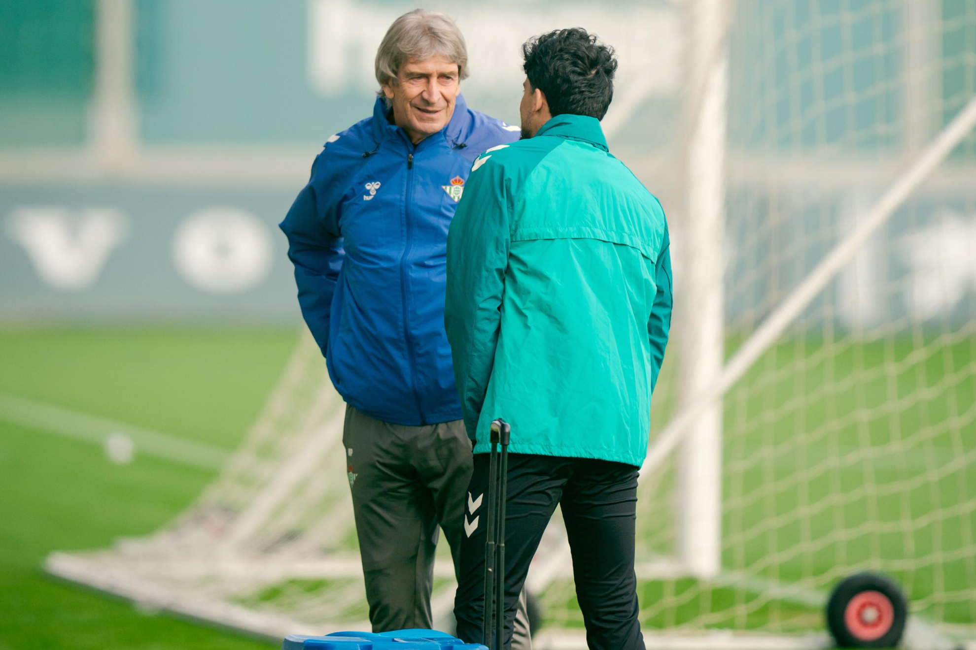 Betis receive double fitness boost as Llorente and Junior return to training - Real Betis news