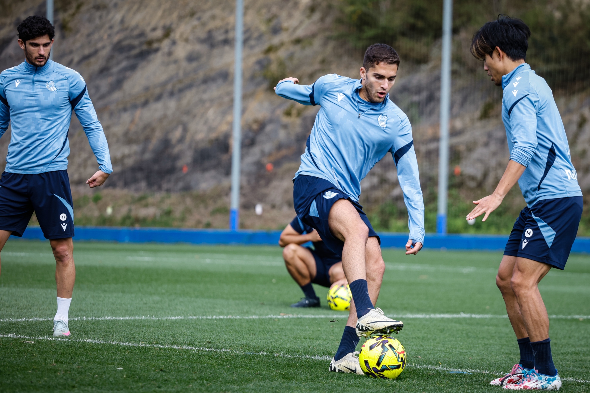 Zakharyan back in training for Real Sociedad after fever scare - Real Sociedad news