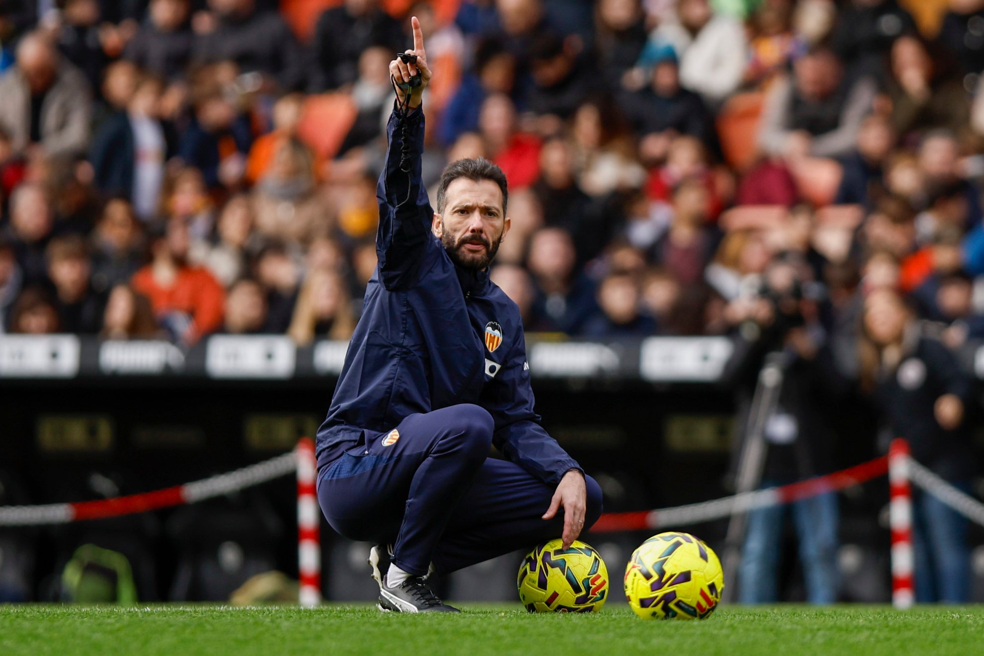 Carlos Corberán durante la jornada de puertas abiertas del 29 de diciembre.