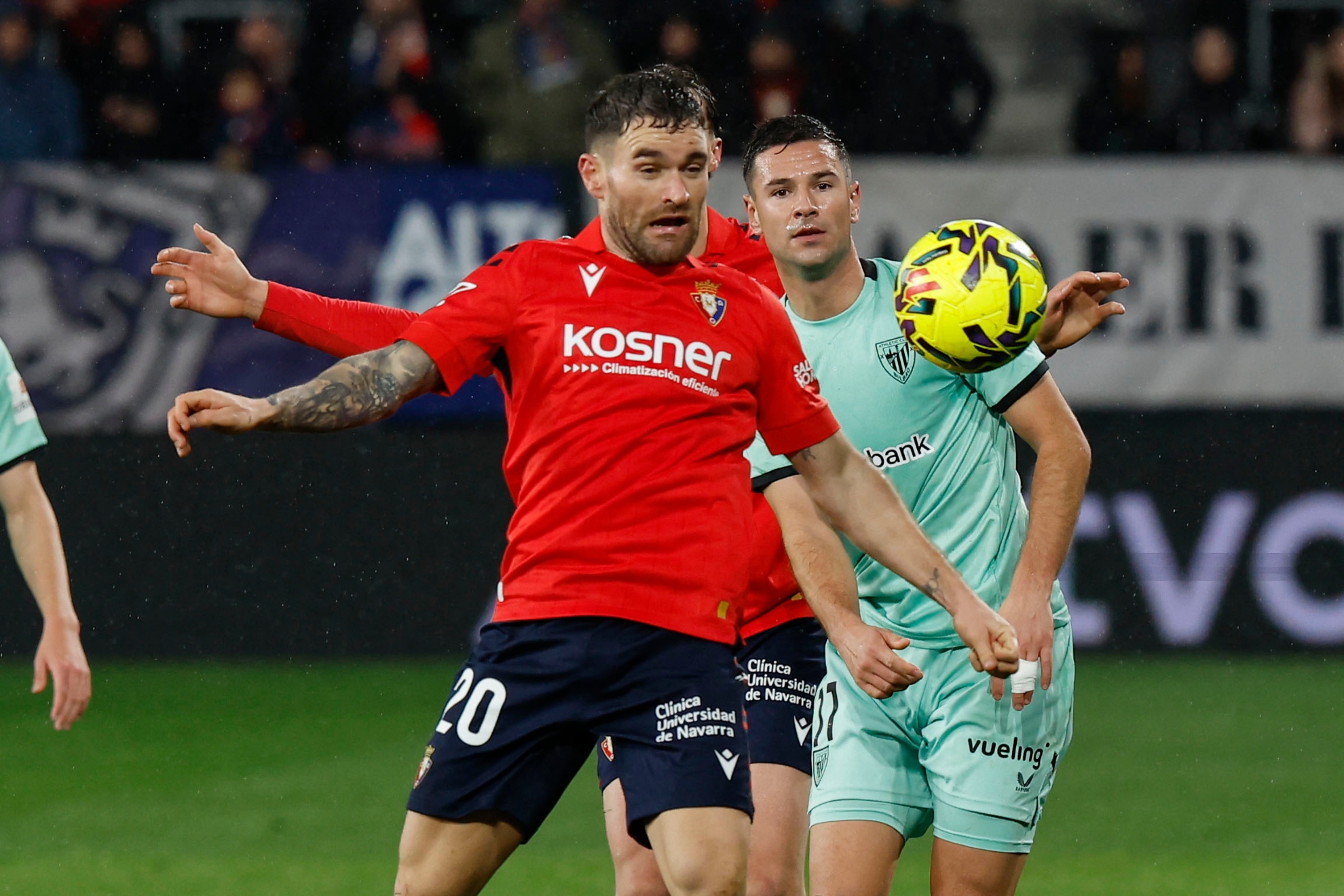 Javi Galán debutando con Osasuna ante el Athletic.