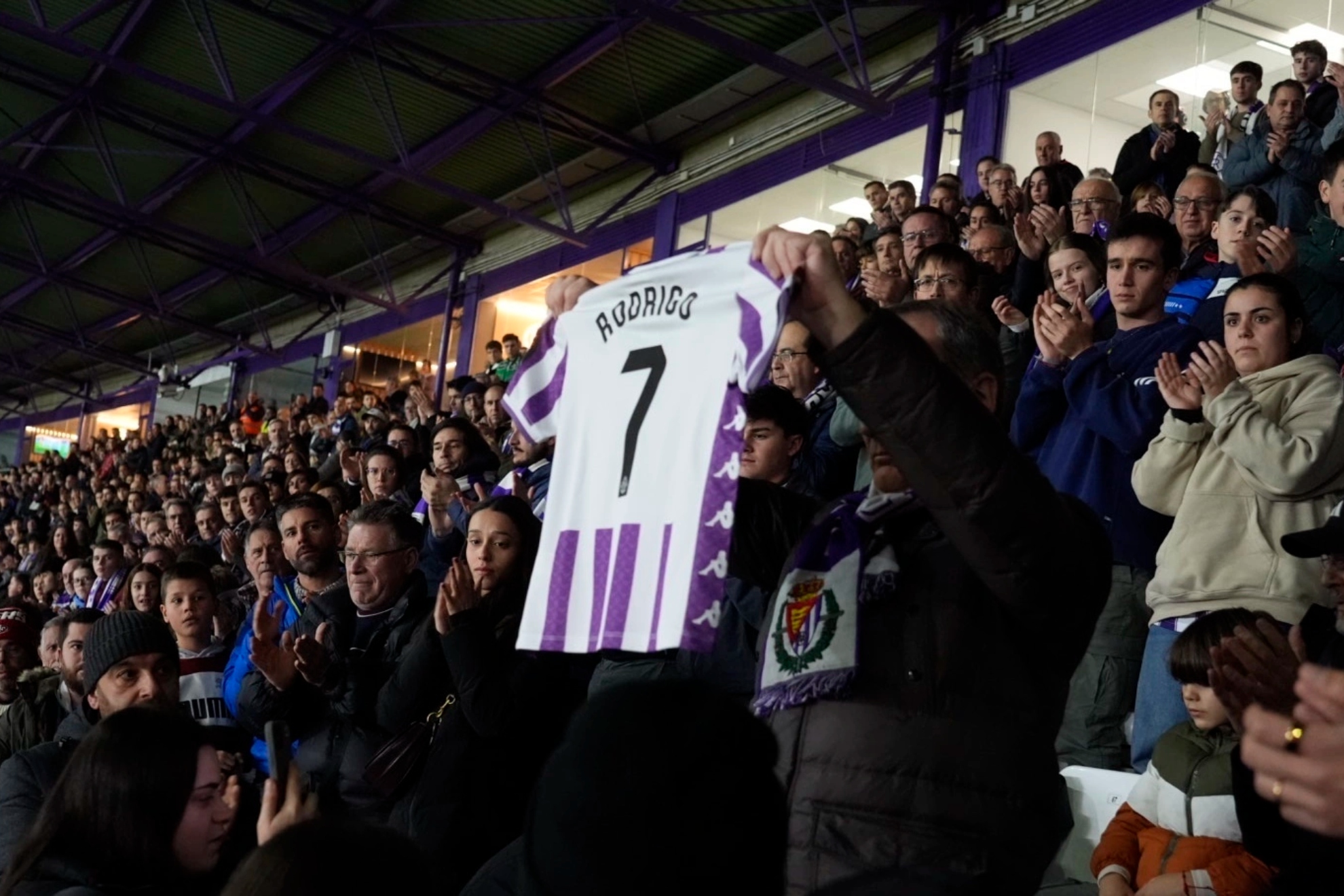 Valladolid's touching tribute to young fan Rodri leaves José Zorrilla in tears - Real Valladolid news