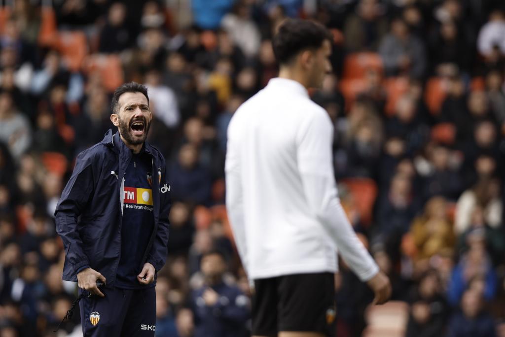 Valencia plunge into relegation zone to kick off 2024 - Valencia CF news