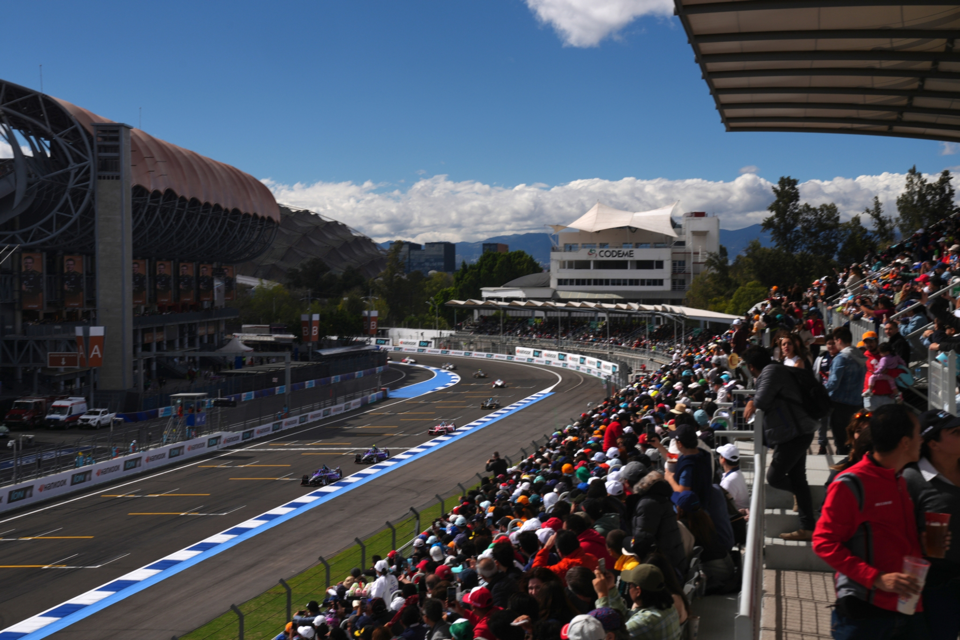 Panorámica del Autódromo Hermanos Rodríguez.