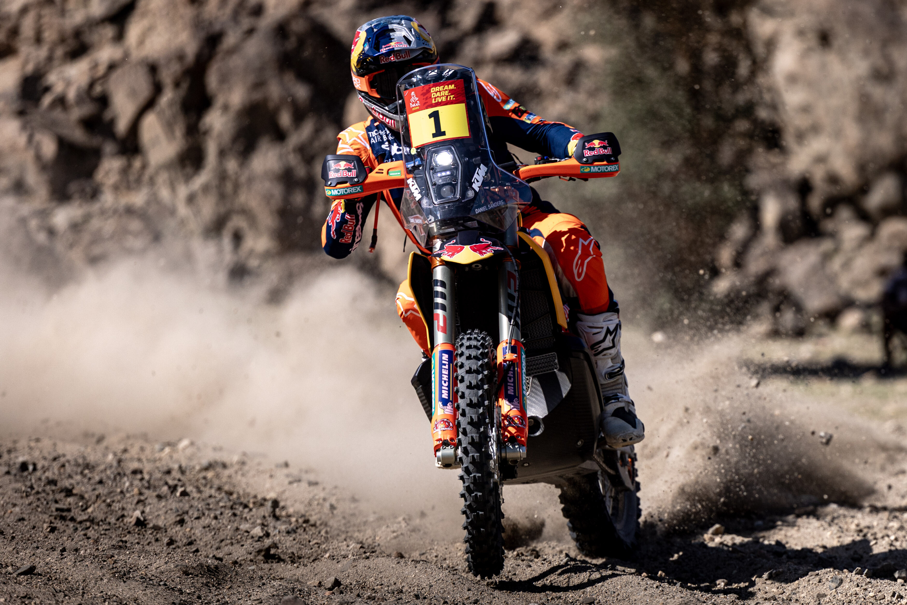 Una sanción tira por tierra una exhibición de Daniel Sanders y da aire a  Schareina