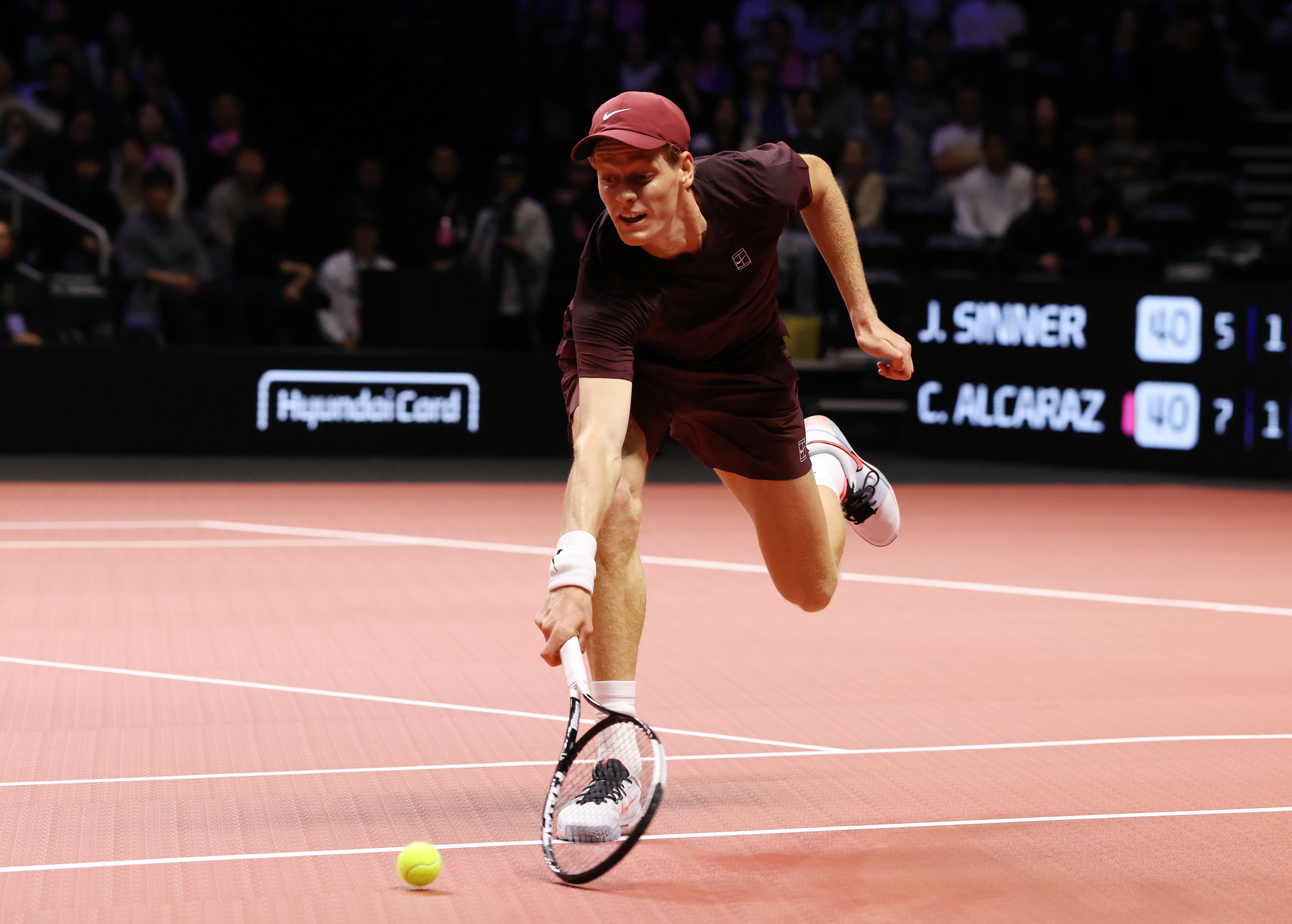 Alcaraz beats Sinner in Korea and sends warning for Australian Open