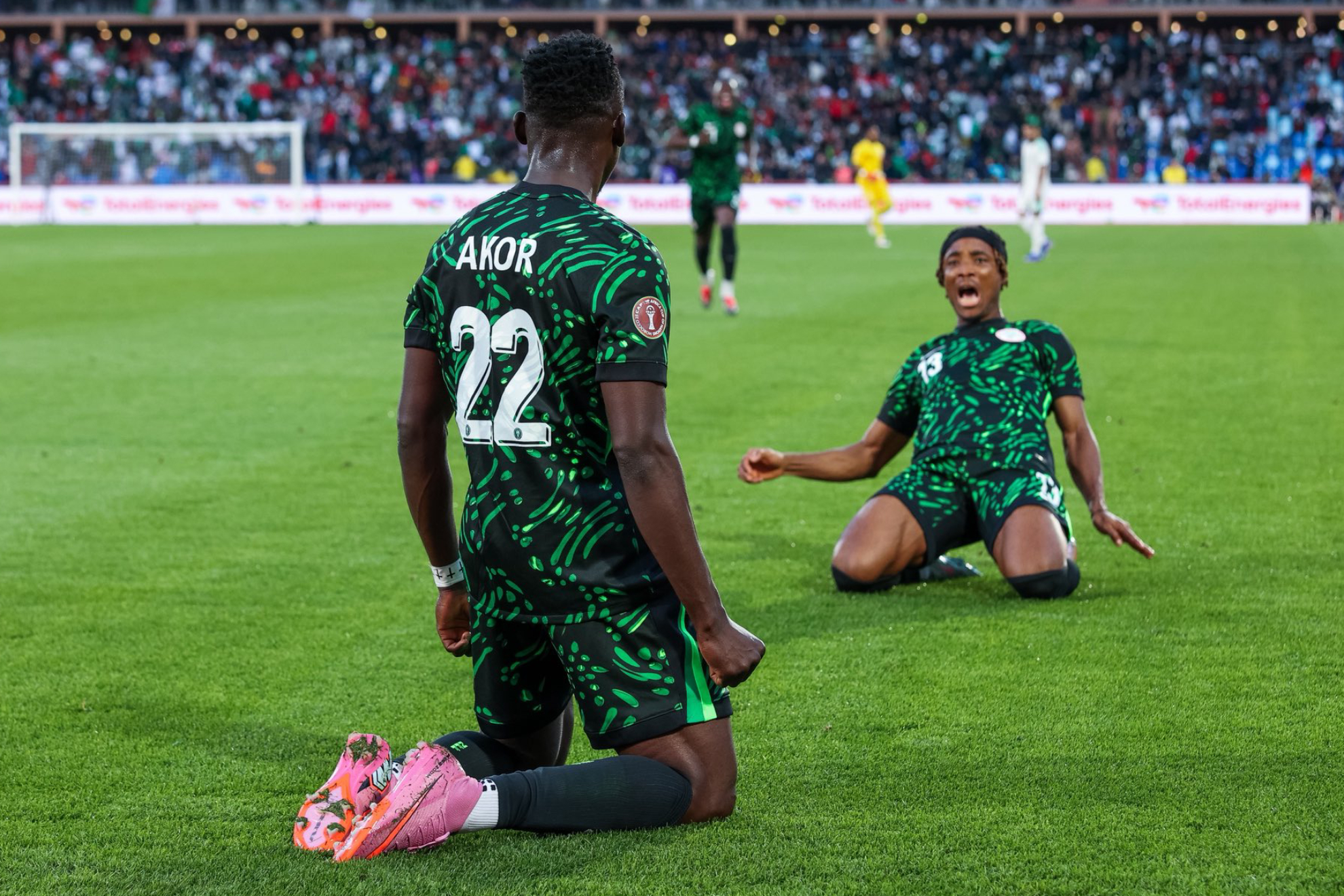Akor celebra su gol contra Argelia.