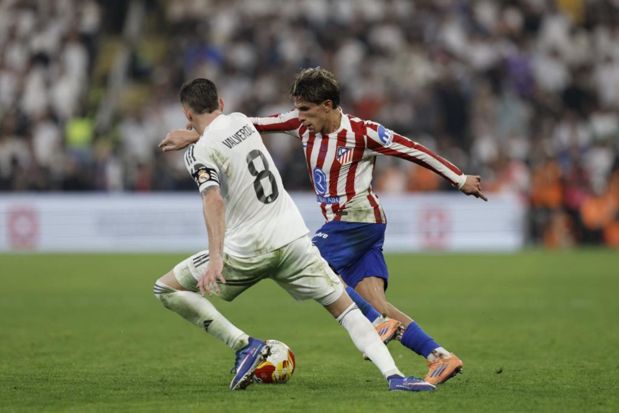 Giuliano, ante el Real Madrid.