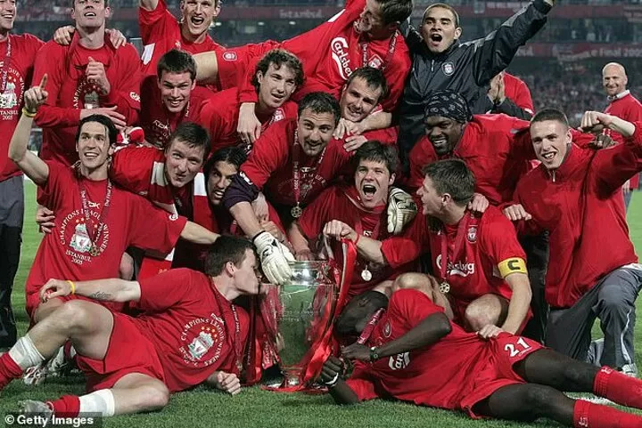 El Liverpool que ganó la Championos 2005 con Hamman y Alonso
