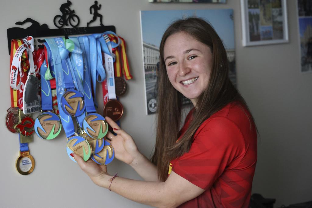Andrea Miguélez, bicampeona mundial y europea de triatlón paralímpico.
