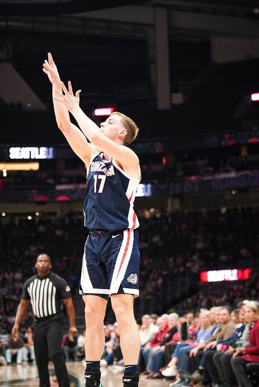 El mejor partido de Saint-Supéry en la NCAA: 20 puntos con Gonzaga