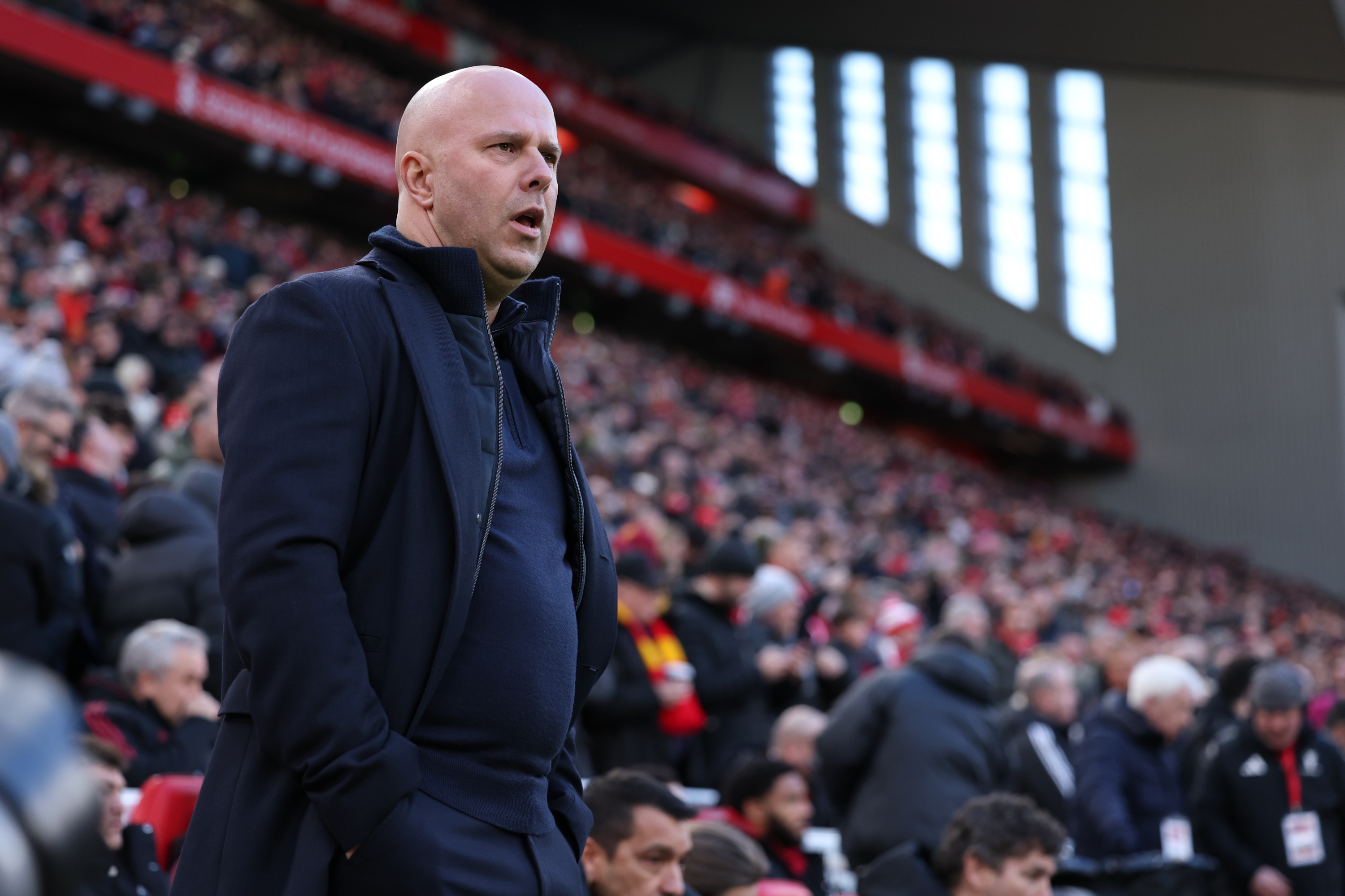 Arne Slot se harta: "Xabi Alonso me llamó y me dijo que asumía el mando del Liverpool en seis meses"