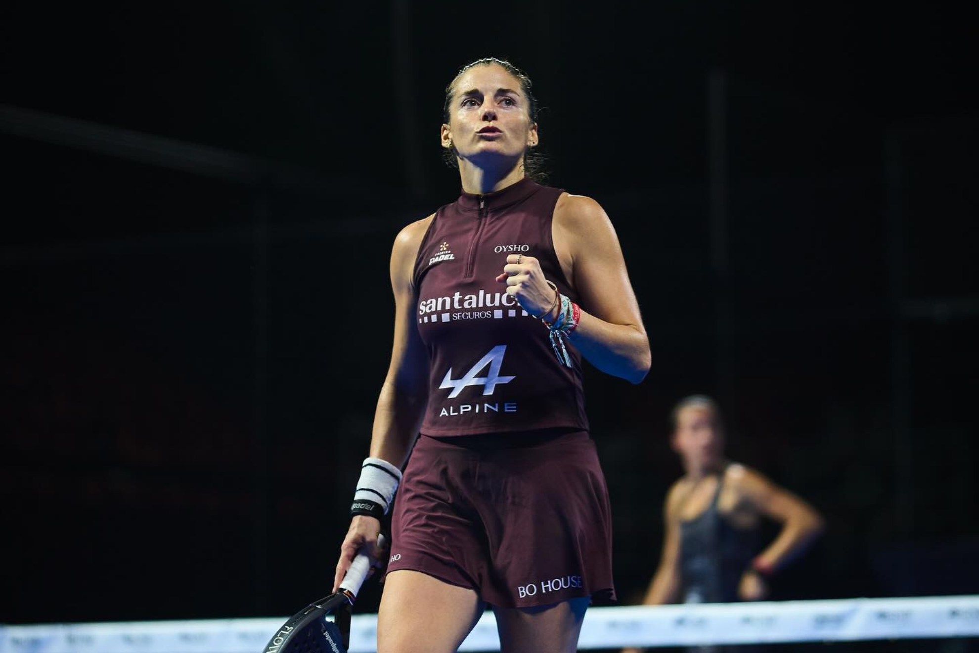 Alejandra Salazar celebrando un punto.