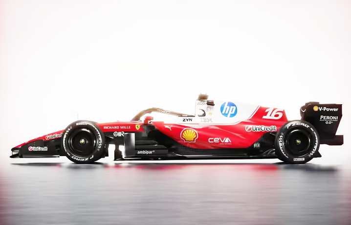 Ferrari presents a beautiful SF-26, which stops on track on the first lap