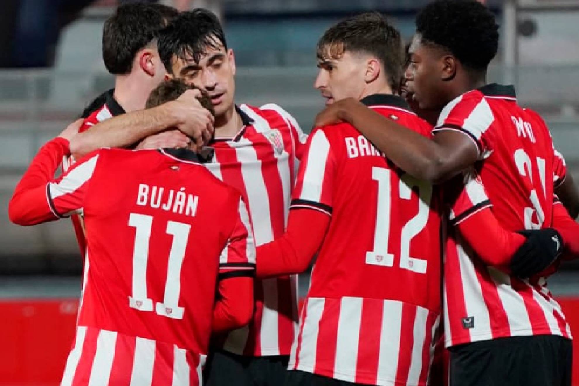El Bilbao Athletic asalta la cuarta plaza ante un Barakaldo en inferioridad