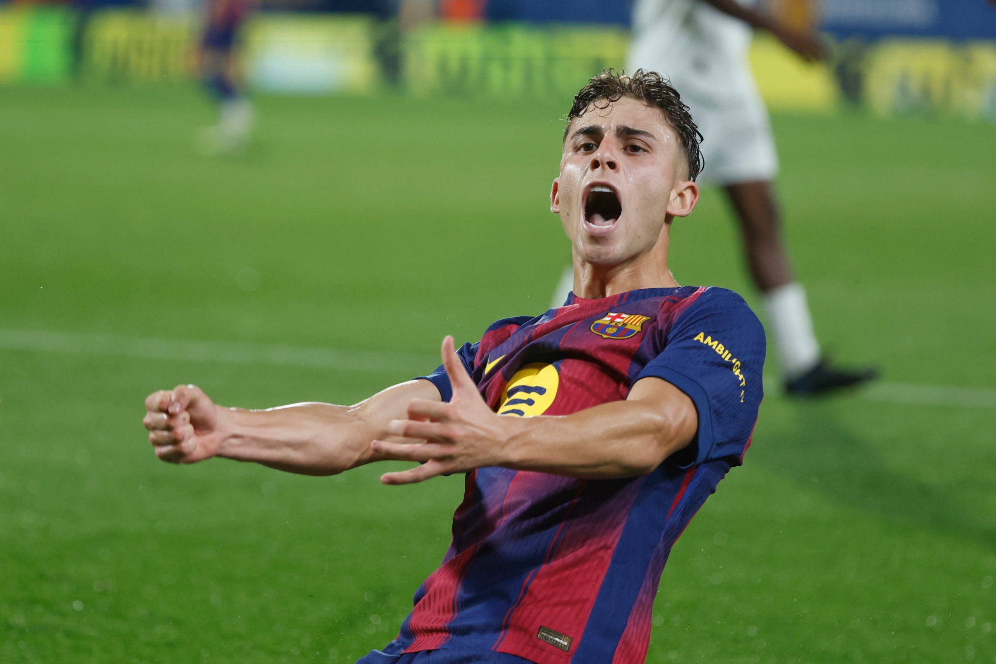 Fermín celebra un gol con el Barcelona.