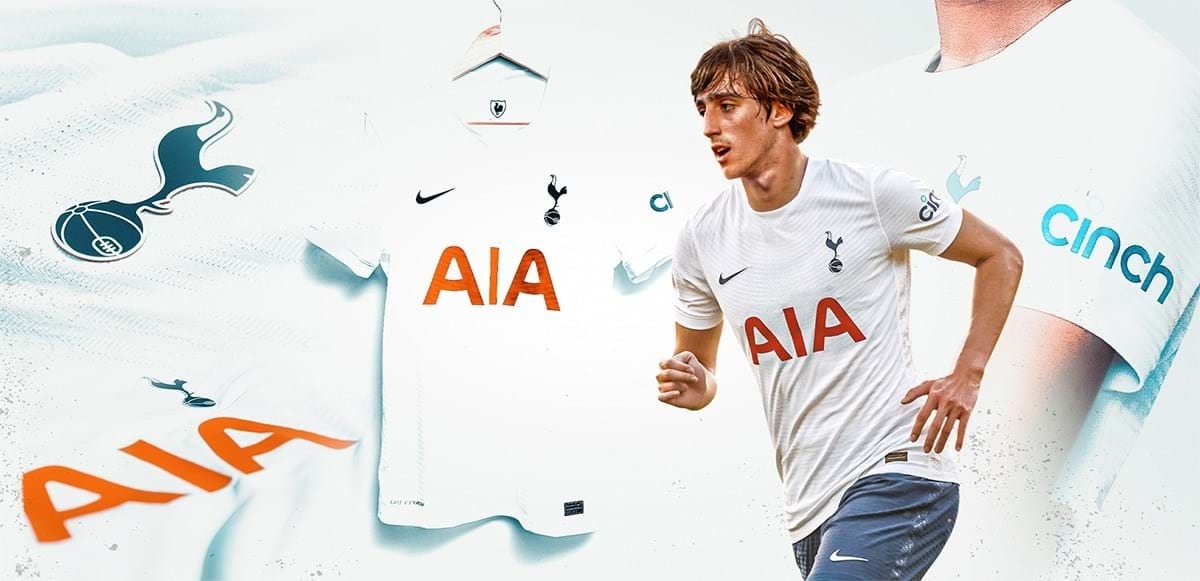 Bryan Gil, con la camiseta del Tottenham Hotspur.