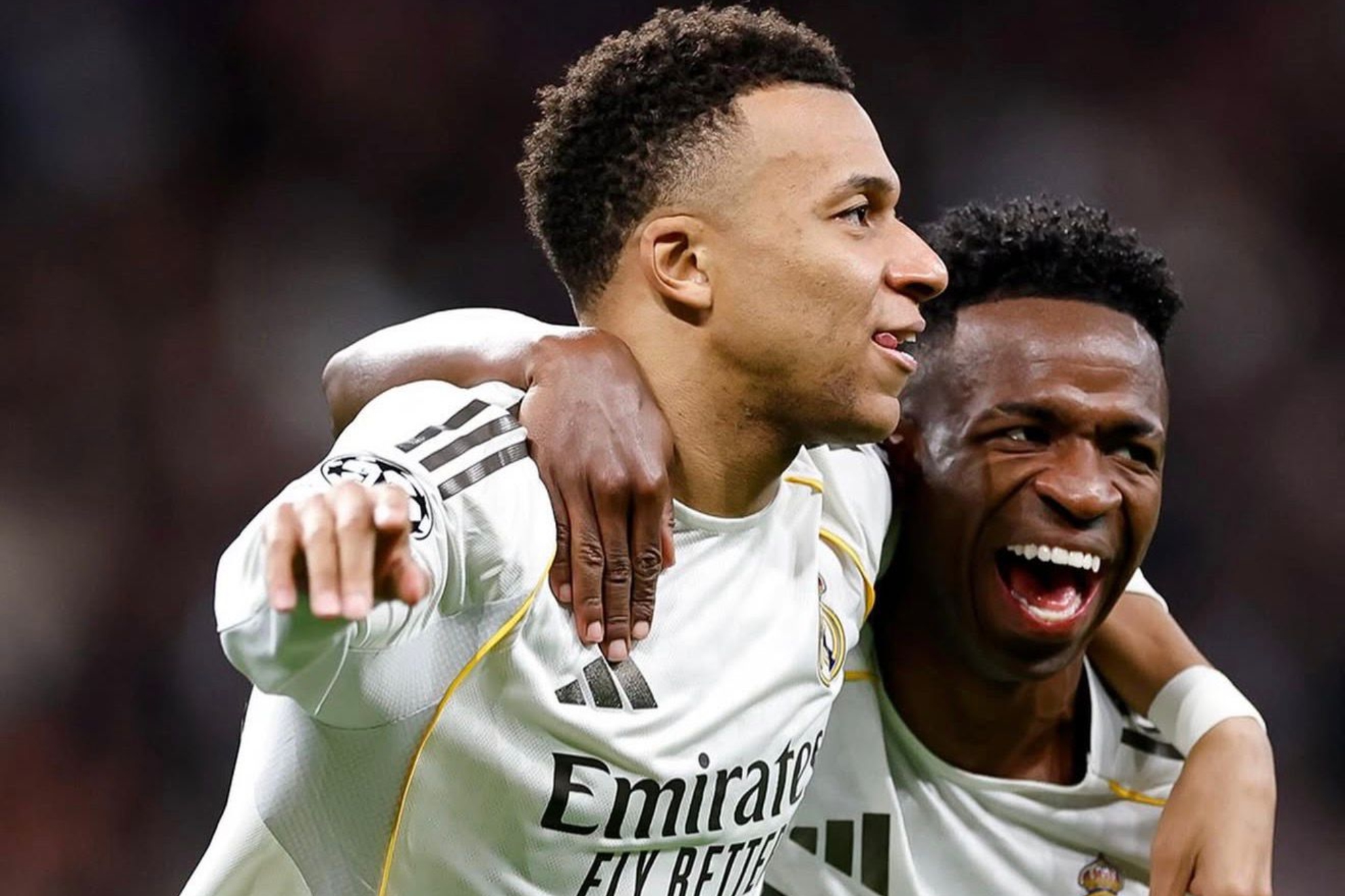 Mabappé y Vinicius celebran un gol en el Bernabéu.