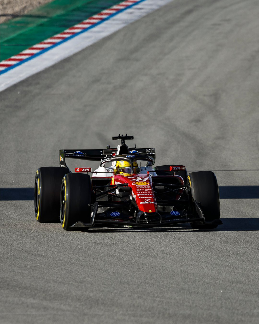 Hamilton y el SF-26.