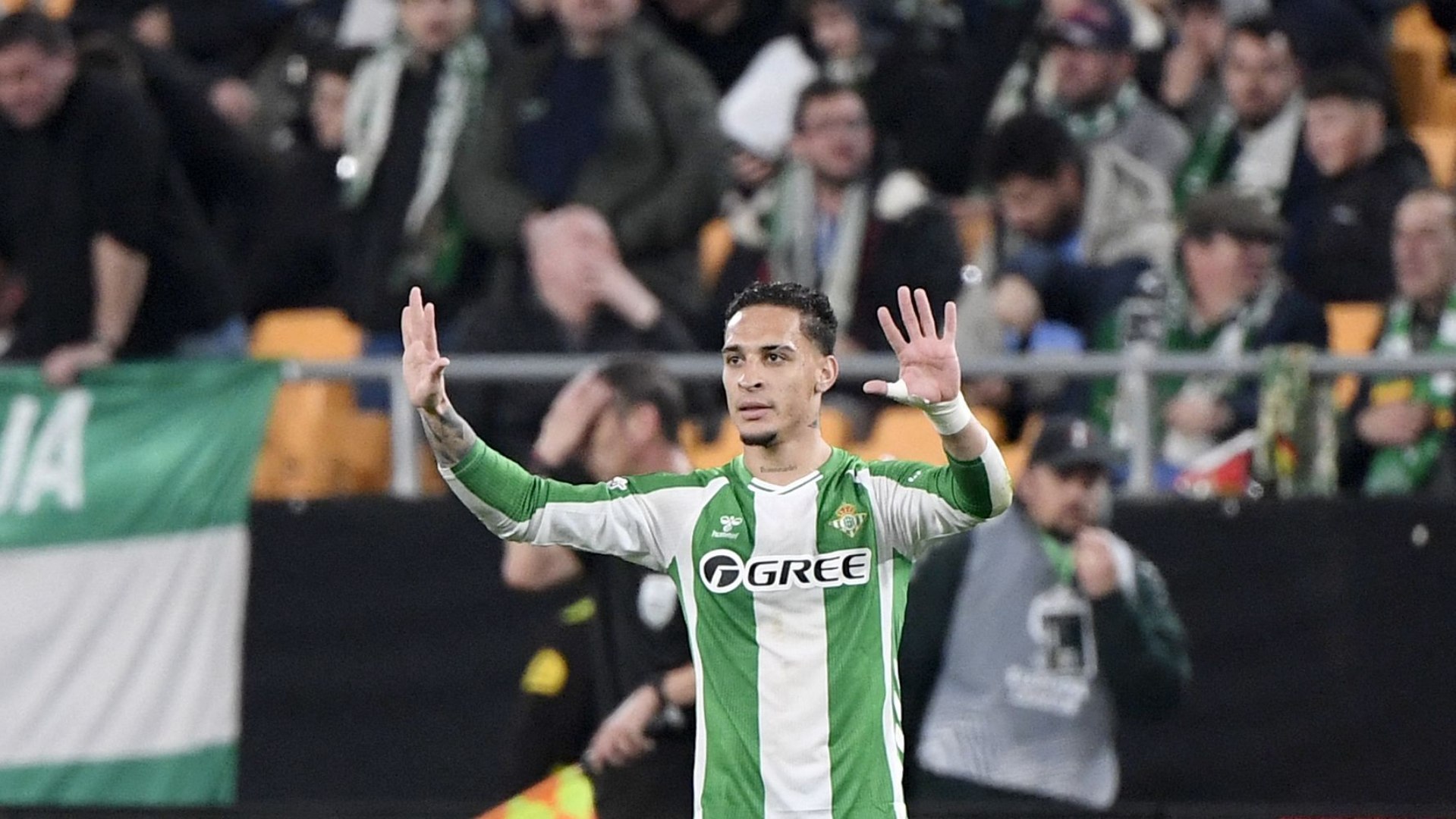Antony celebra su gol ante el Feyenoord el pasado mes de enero.