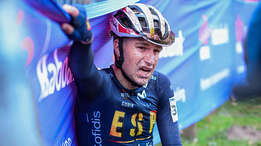 Raúl Mira brilla en el Mundial de Ciclocross de Hulst.