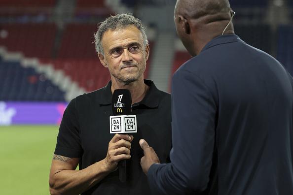Luis Enrique durante una entrevista con DAZN en el Parque de los Príncipes