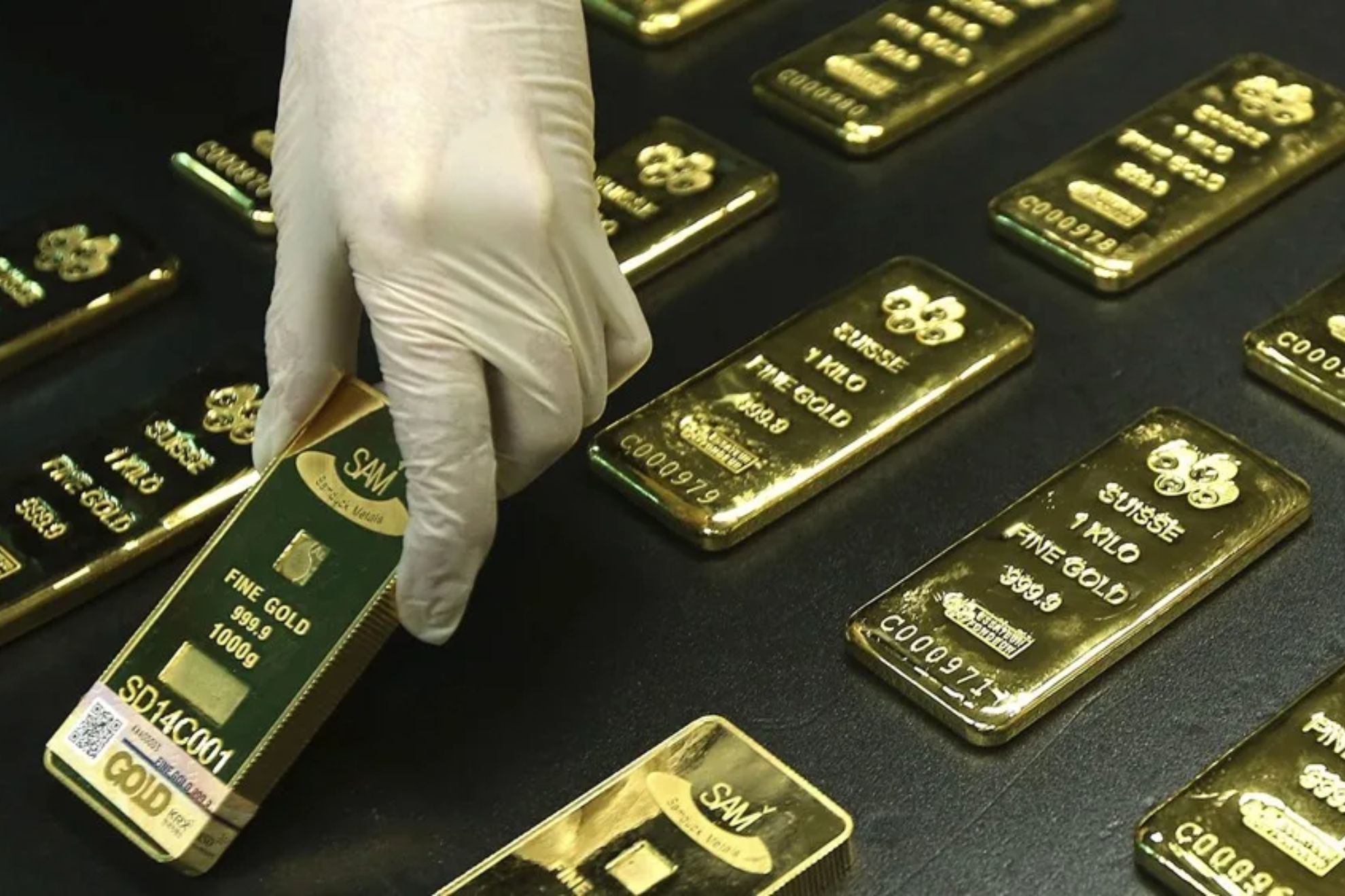 El oro y la plata se recuperan tras su mayor caída en más 40 años
