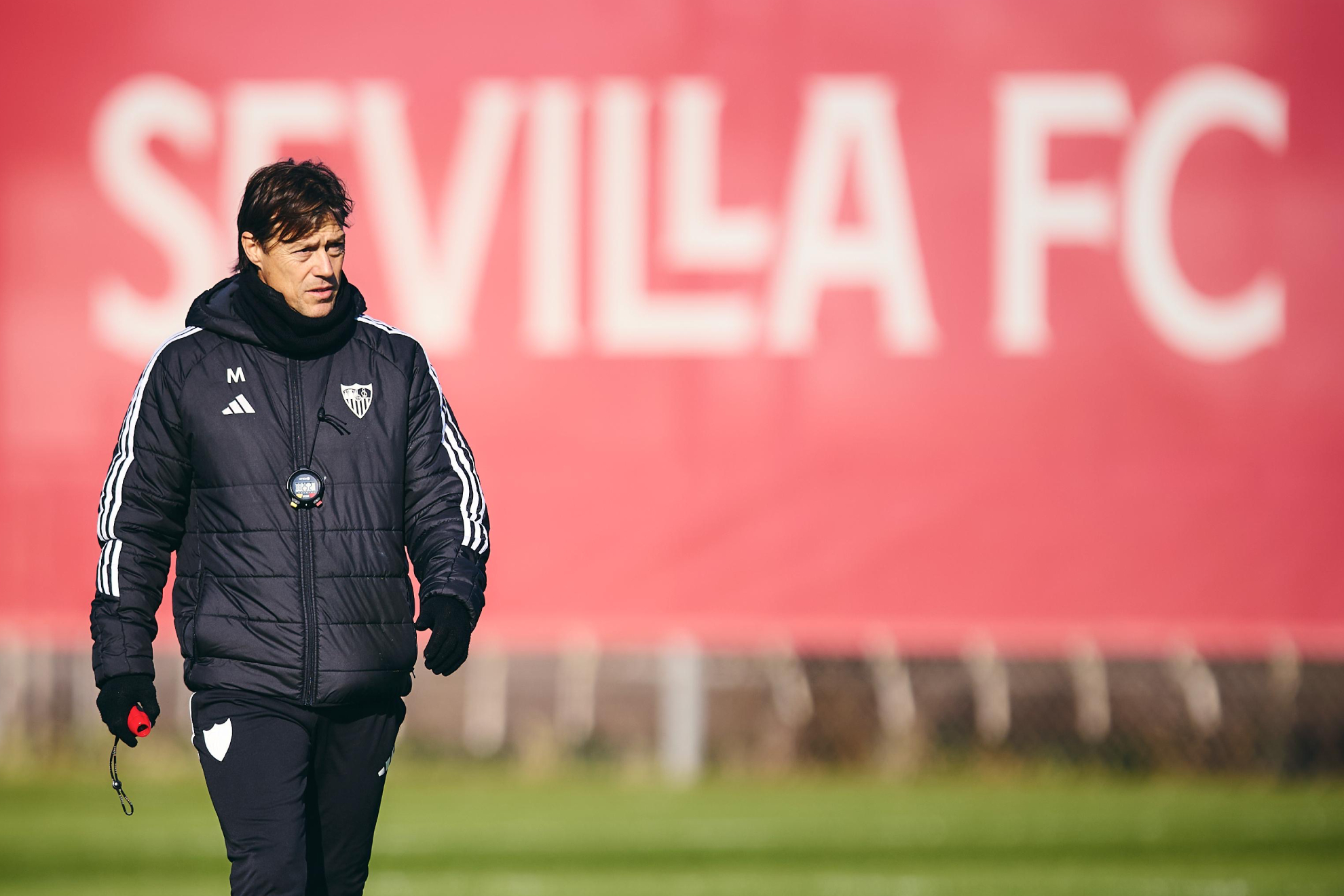 Matías Almeyda, en un entrenamiento en la ciudad deportiva nervionense