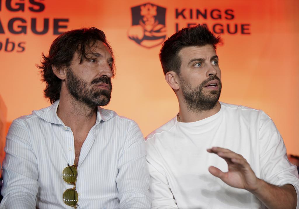 Gerard Piqué junto a Andrea Pirlo en un partido de la Kings League