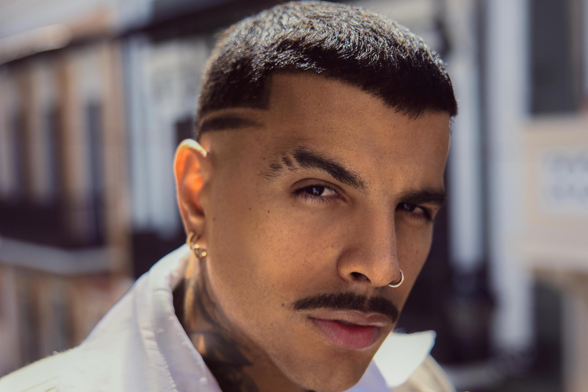 Rauw Alejandro Debutar En El Cine De La Mano De Guy Ritchie En Viva rauw-alejandro-debutar-en-el-cine-de-la-mano-de-guy-ritchie-en-viva