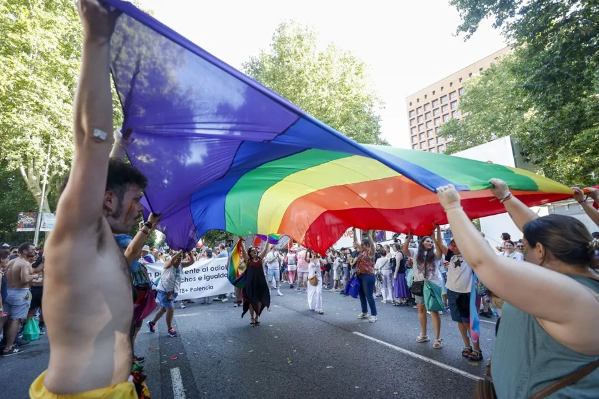 Participantes en la manifestación del Orgullo