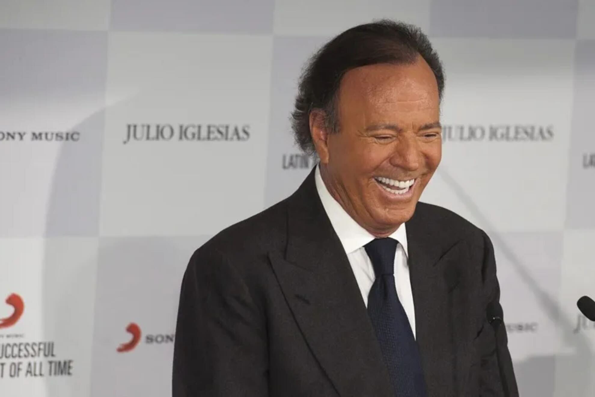 Yolanda Díaz responde a la denuncia de Julio Iglesias: “Las mujeres ya ...