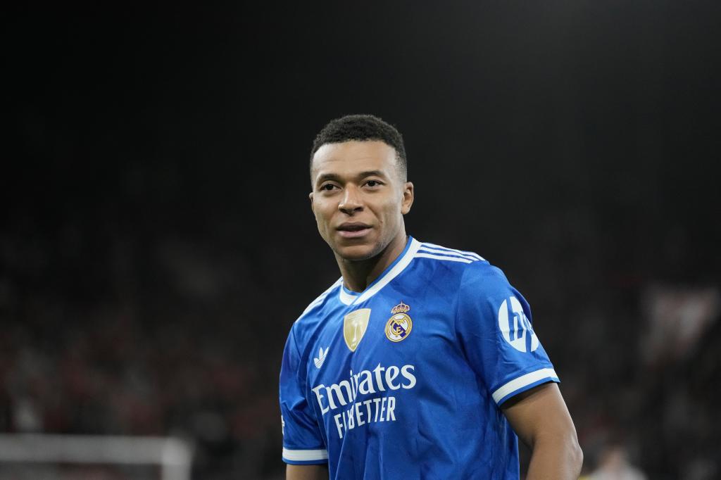 Mbappé durante un partido de Champions.