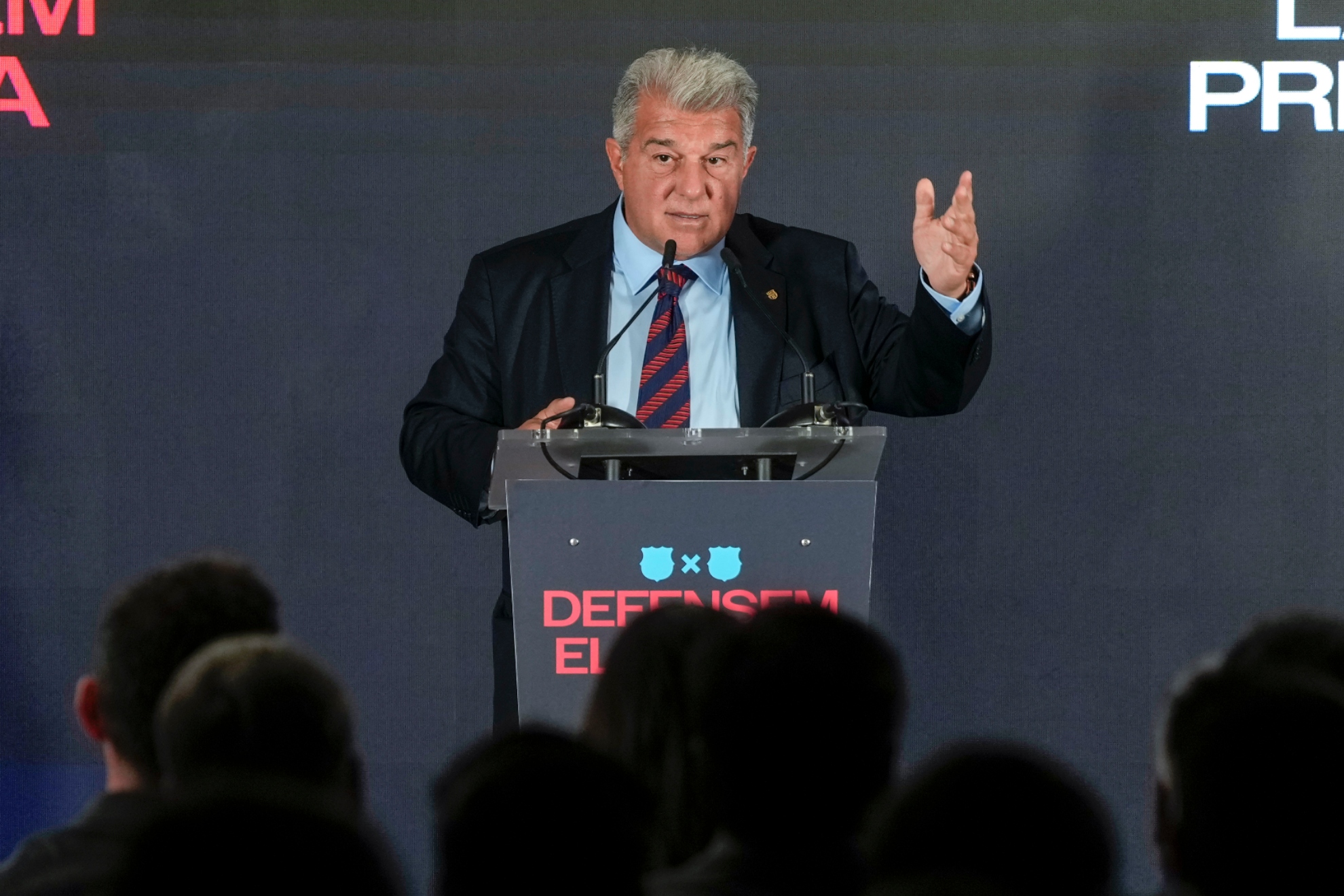 Laporta se dirige a los socios.