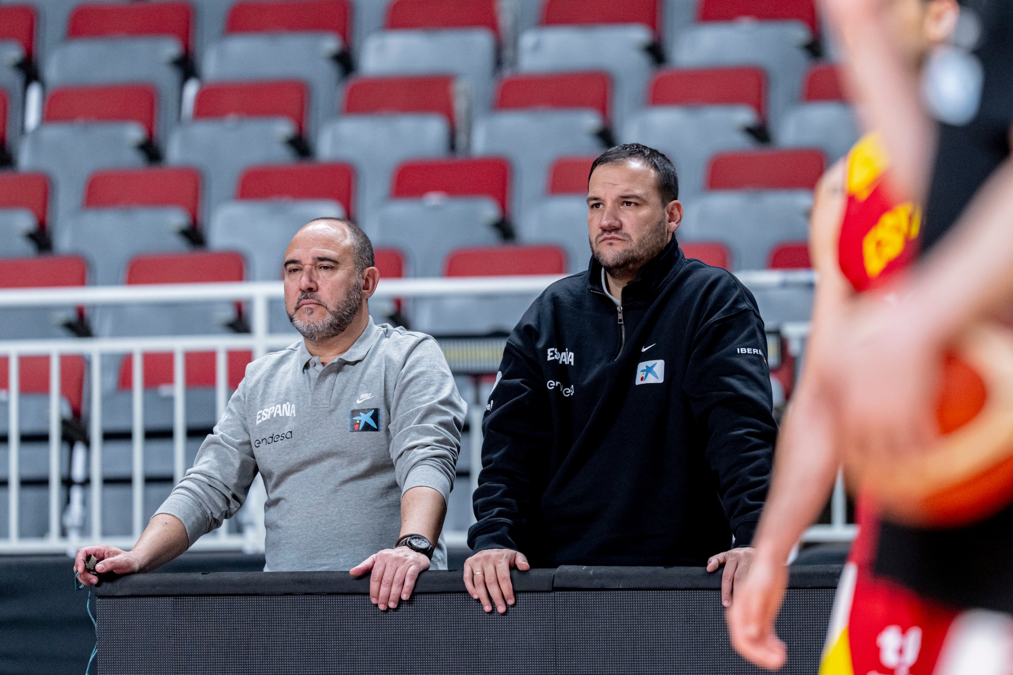 Mateo y Dani Gómez, en Riga, durante las Ventanas FIBA.