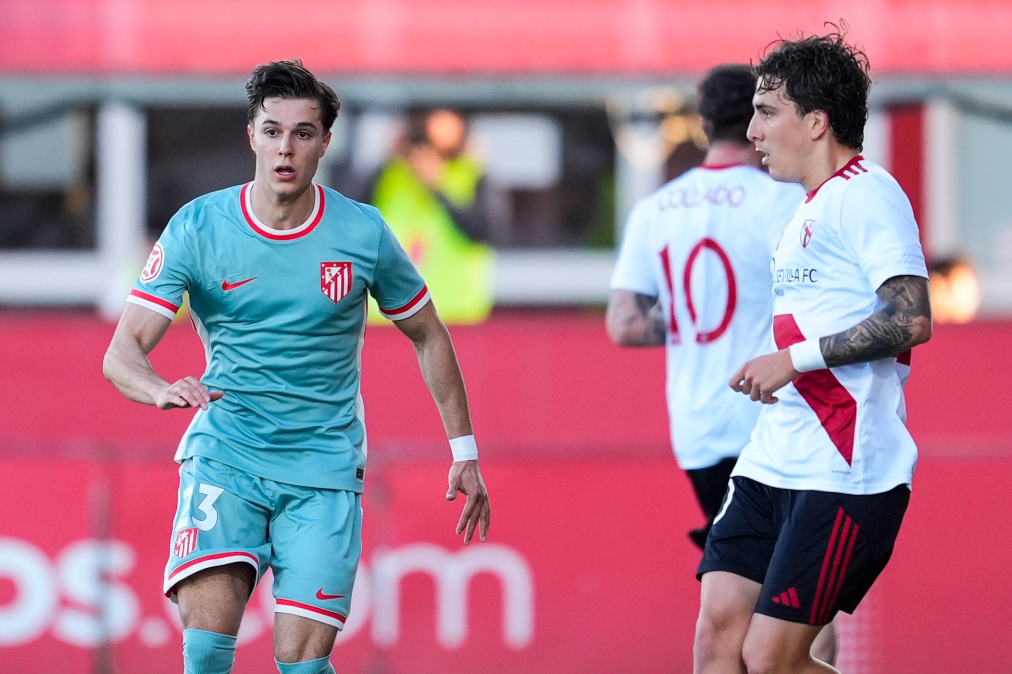 Arnau, durante el partido ante el Sevilla Atlético.