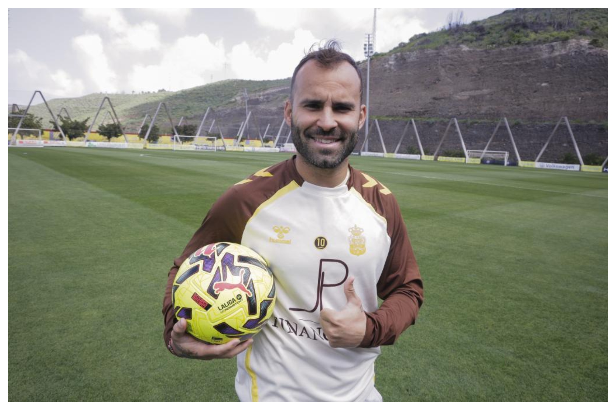 Jesé posa para MARCA antes de la entrevista