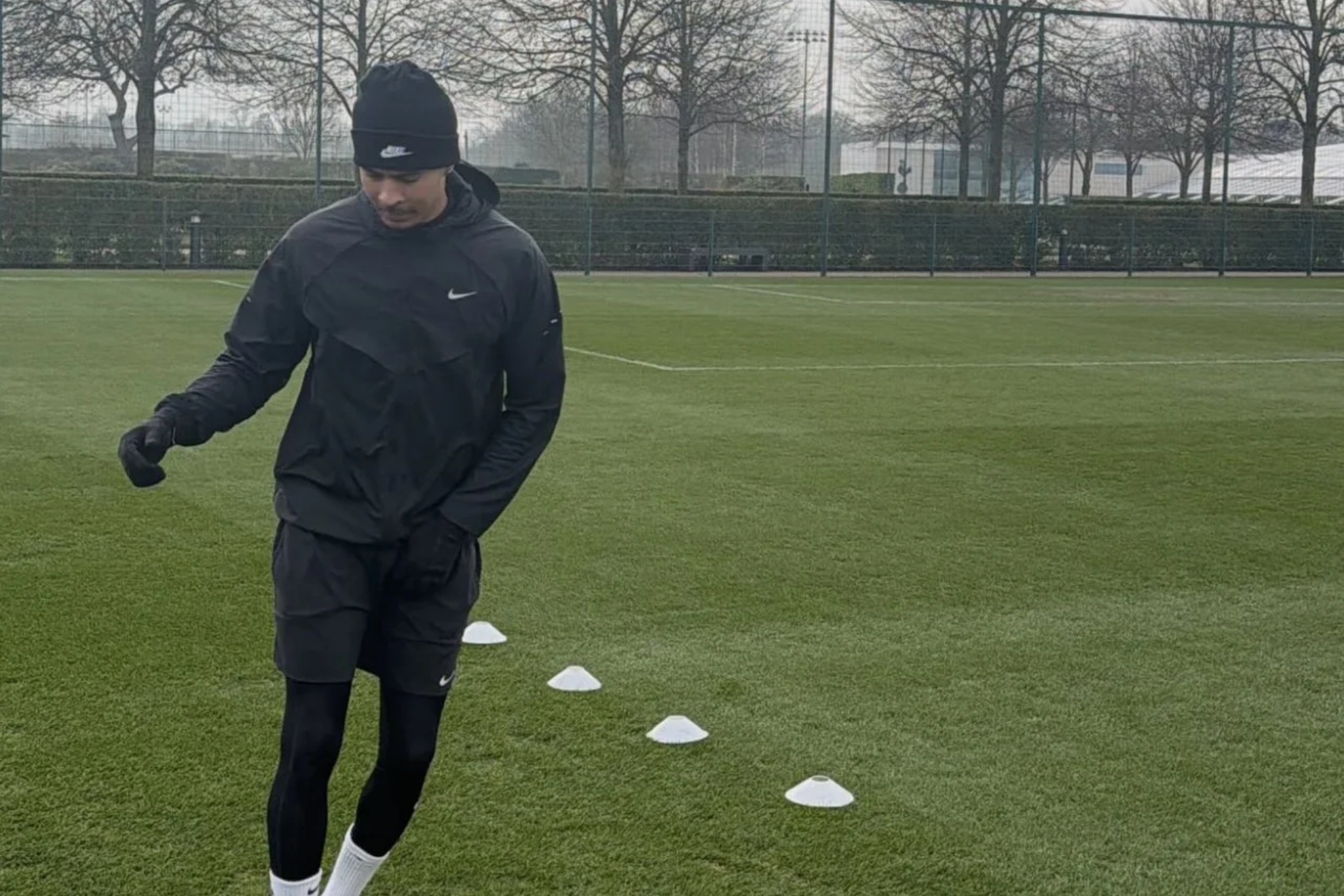 Dele Alli, entrenando en el centro deportivo de los Spurs.