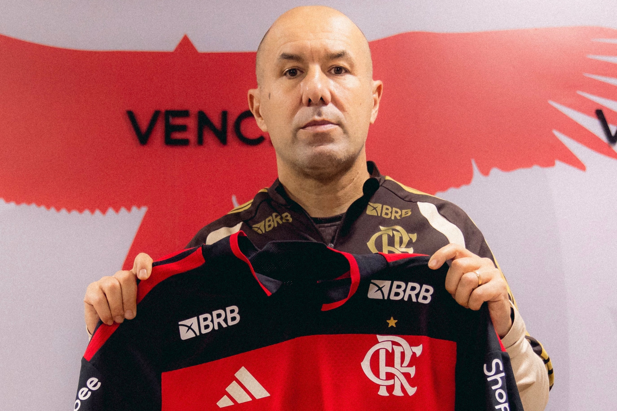Leonardo Jardim presentado como nuevo técnico del Flamengo.
