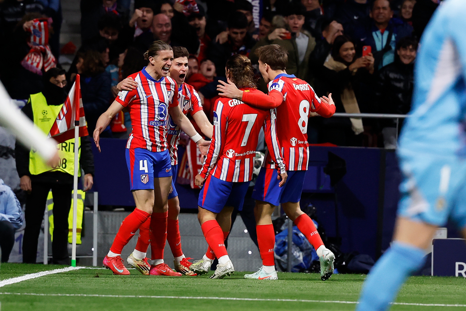 Gallagher celebrando un gol ante el Madrid en su etapa en el Atlético.