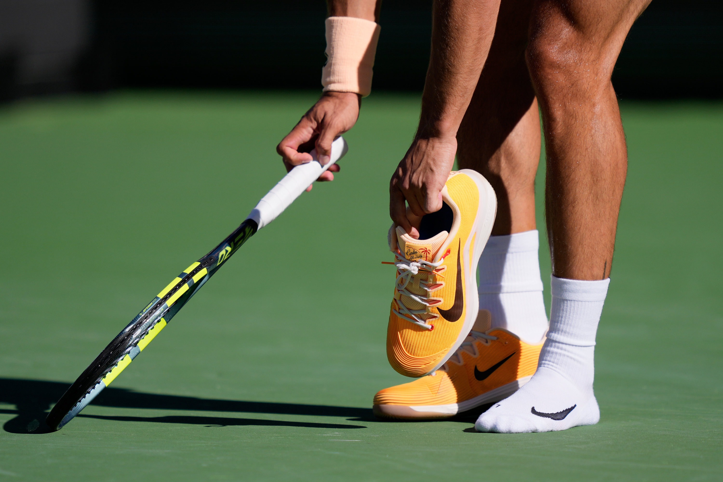Alcaraz loses unbeaten run against Medvedev in Indian Wells semi-finals