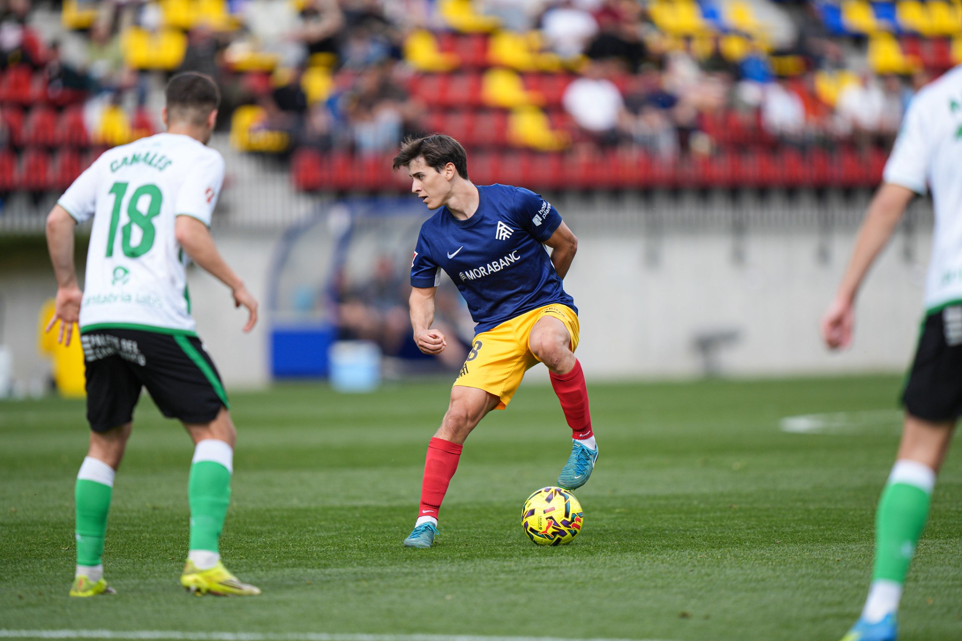 Marc Domènech en la victoria 6-2 ante el Racing