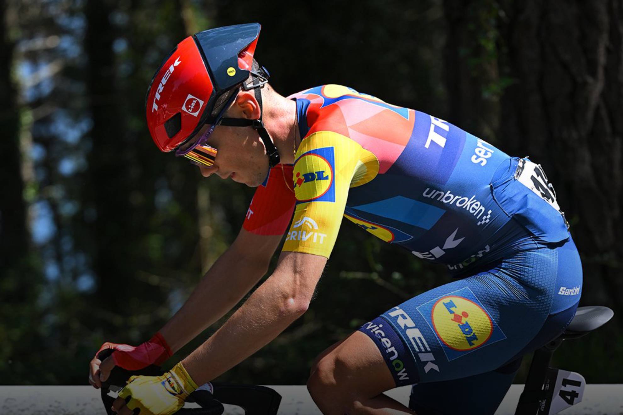 Juan Ayuso, durante la Itzulia 2026.