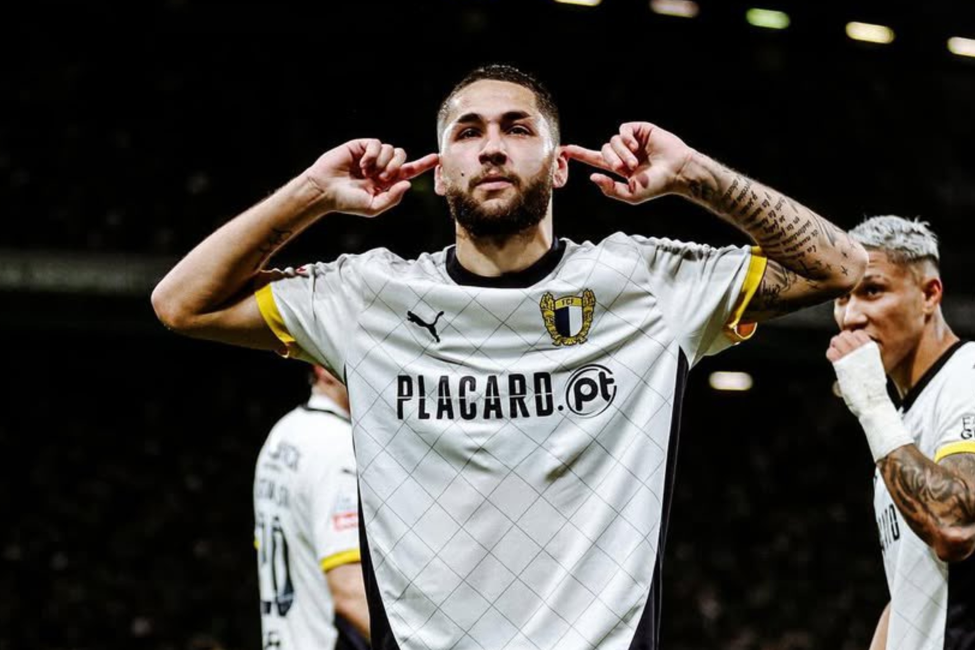 Óscar Aranda está de vuelta en el Famalicão.