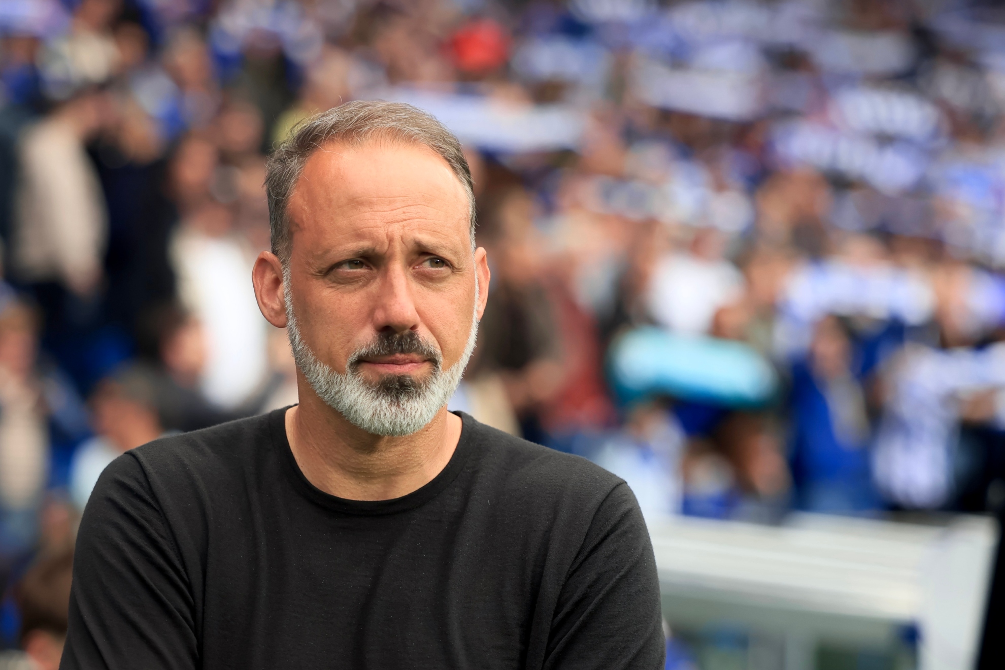 Pellegrino Matarazzo, justo antes de comenzar el partido contra el Deportivo Alavés