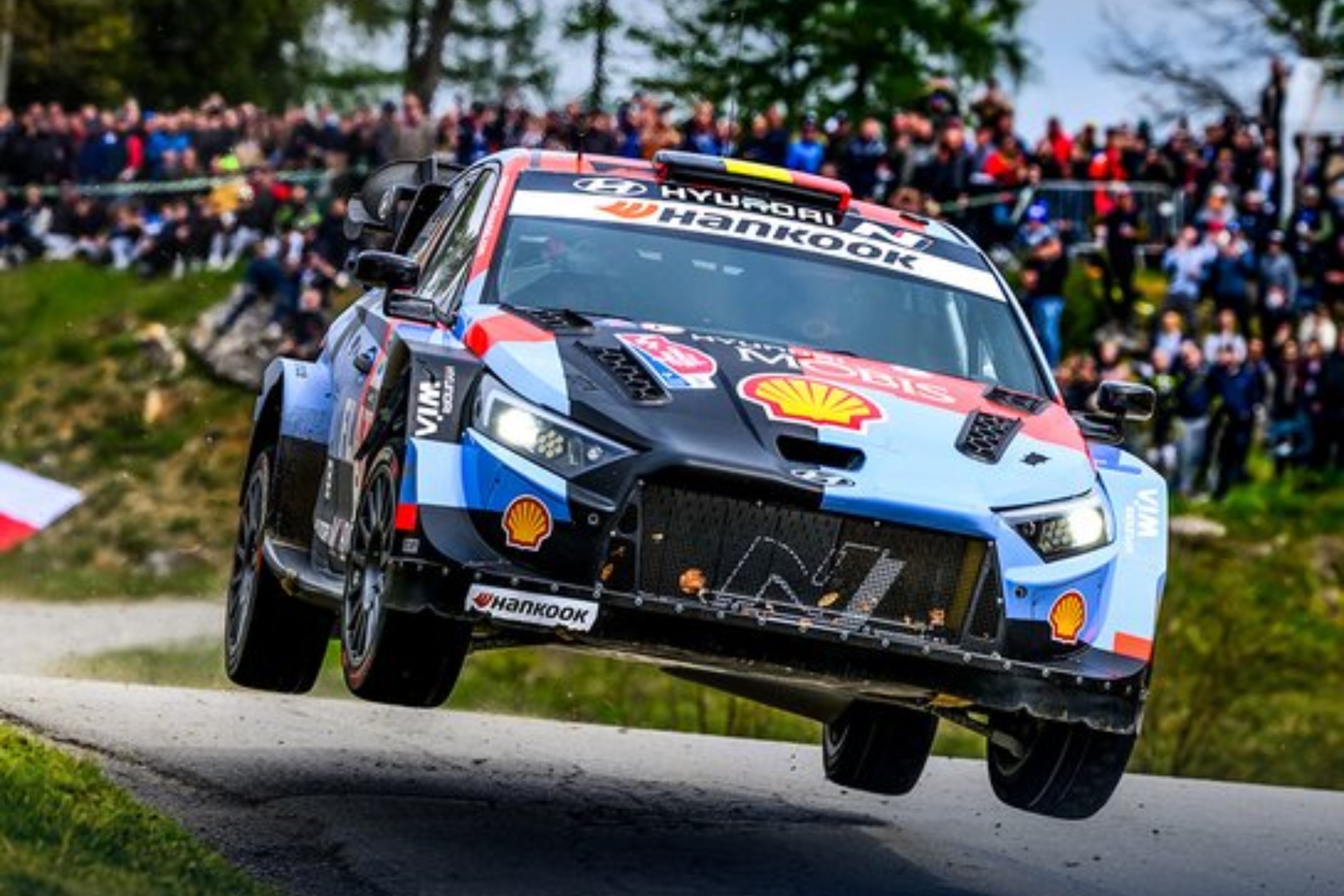 Neuville, nuevo líder de Croacia