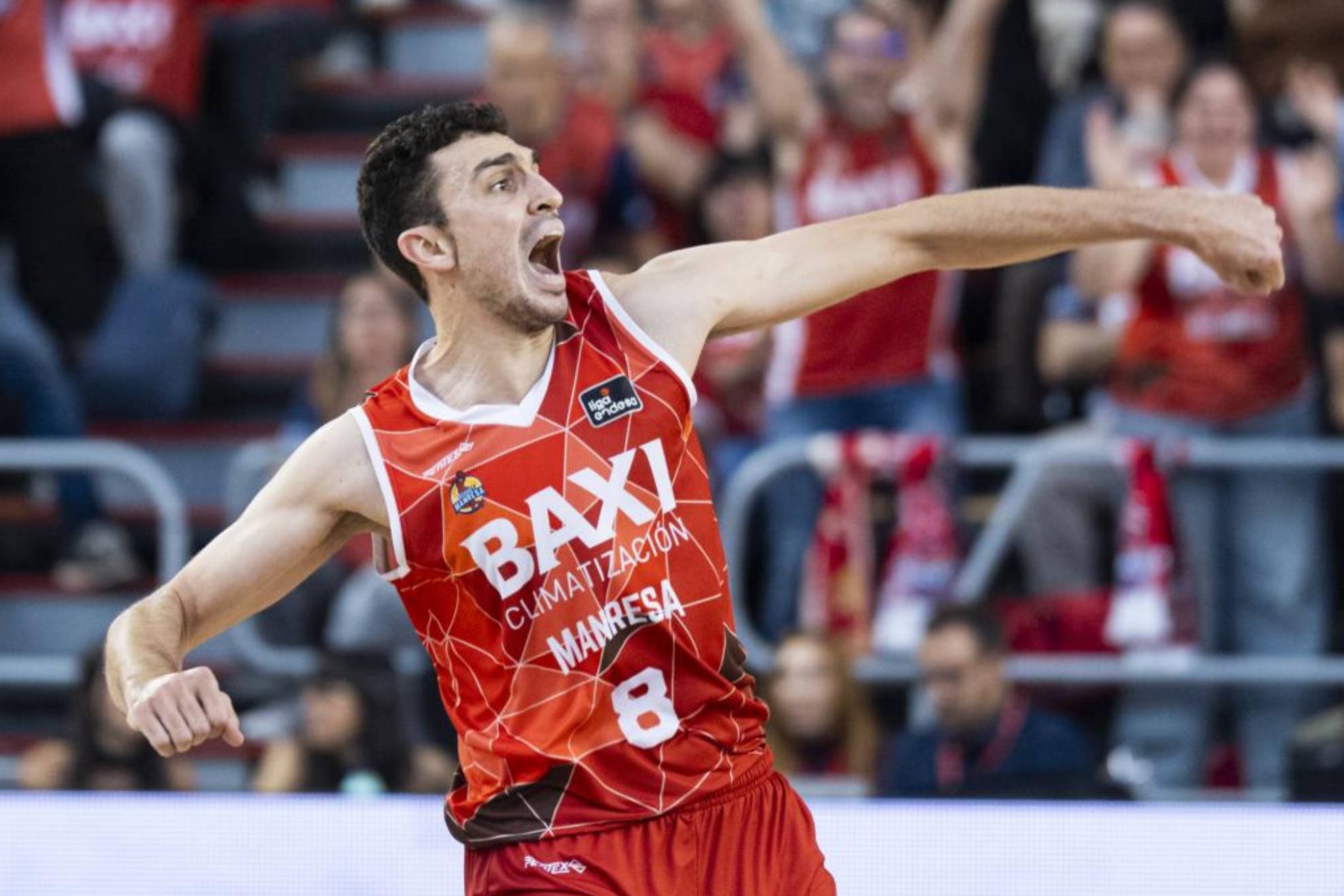Alex Reyes impulsa al Baxi Manresa a ganar el derbi catalán ante el ...