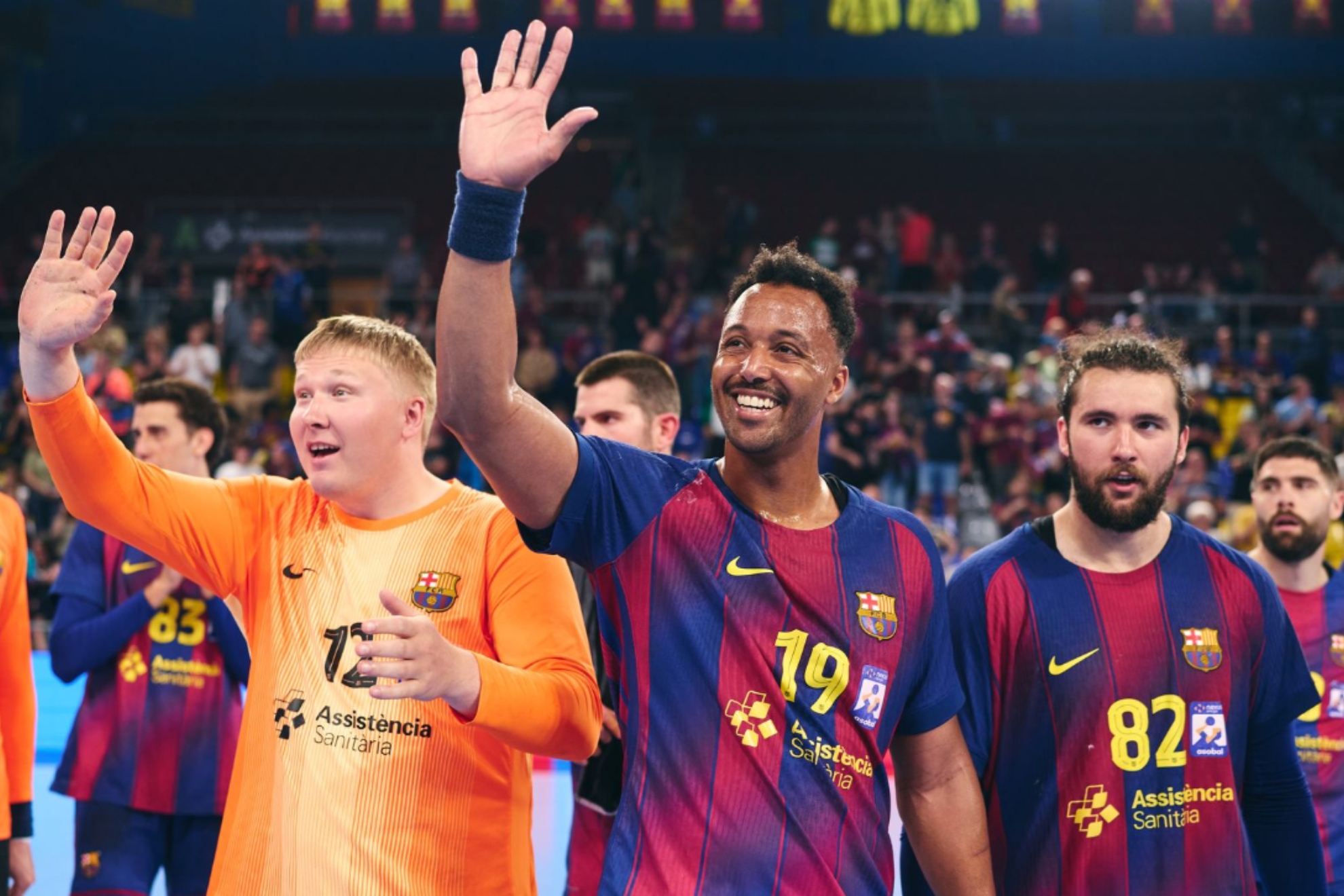Los jugadores del Barça celebran el título liguero.