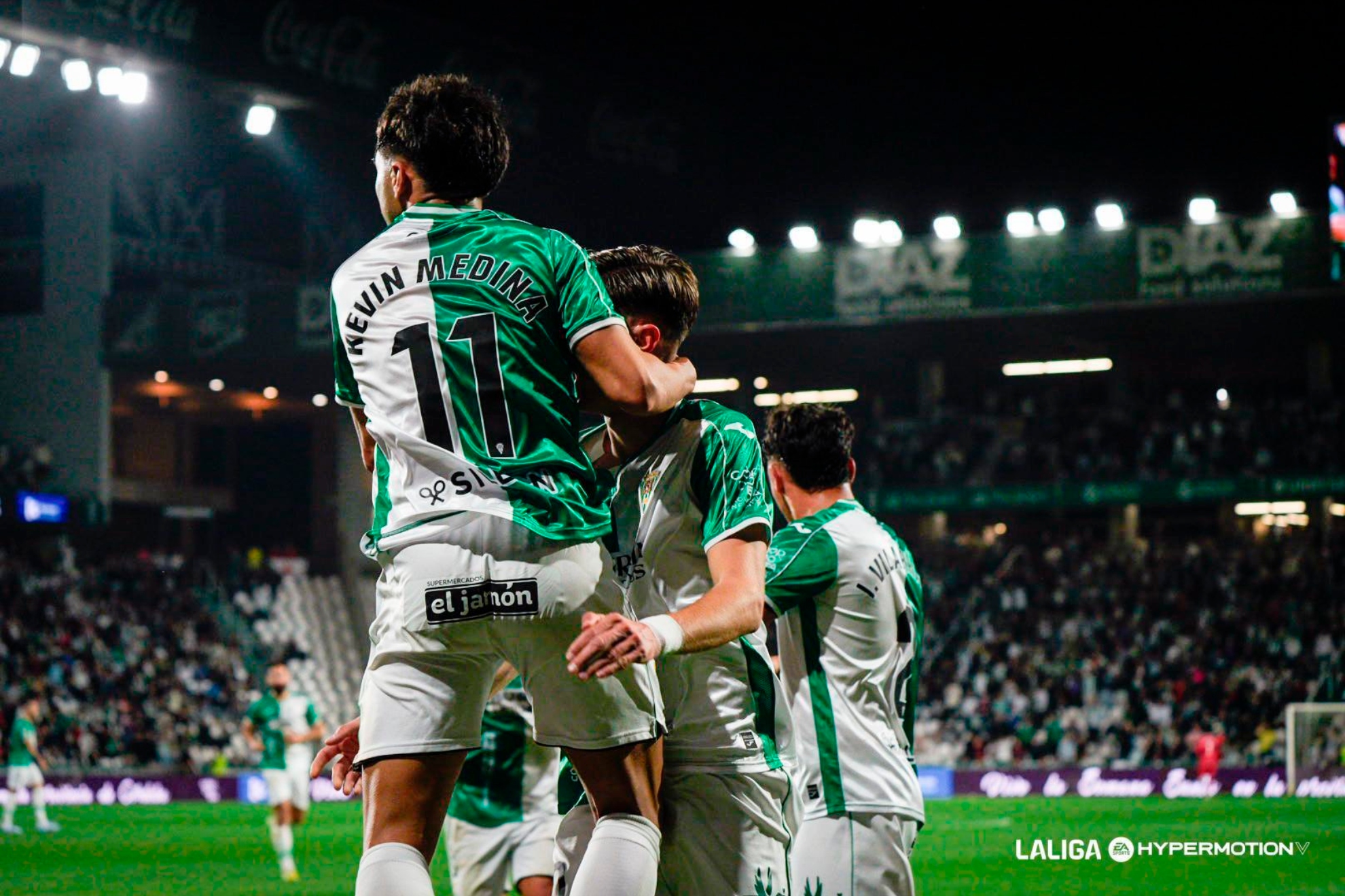 El Córdoba celebra un gol ante el Zaragoza.