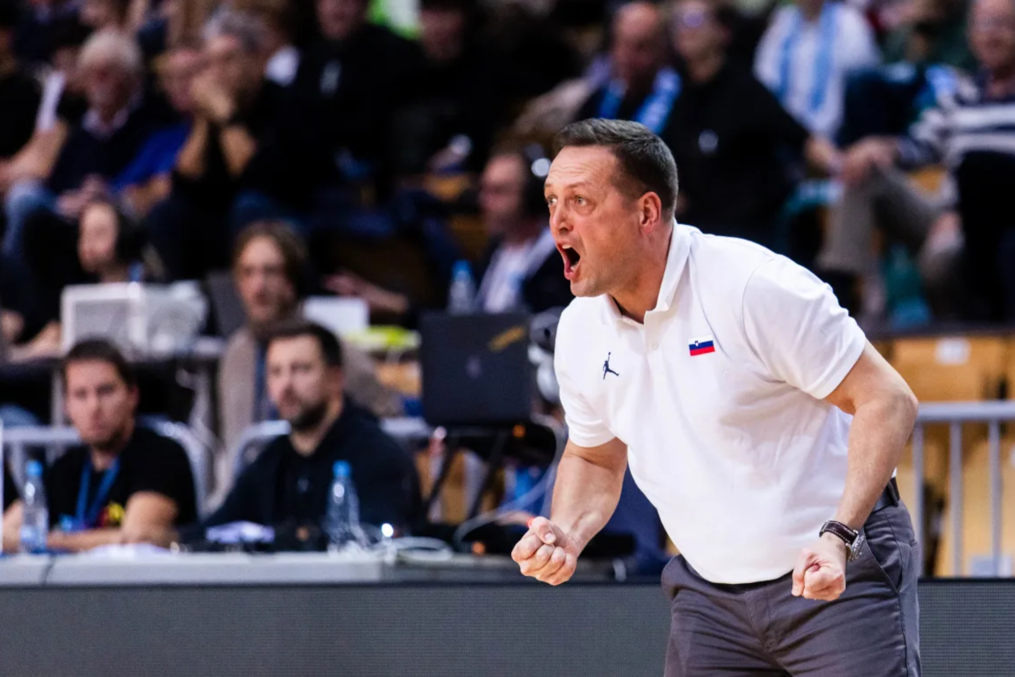 Aleksander Sekulic en un partido del pasado Eurobasket.